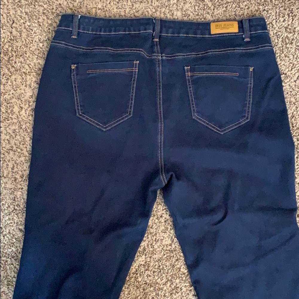 Jeans - Picture 2 of 3